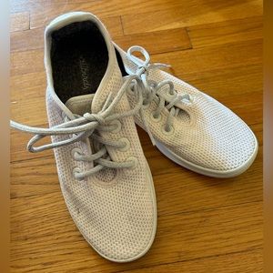 Allbirds Treerunner women’s off-white size 9